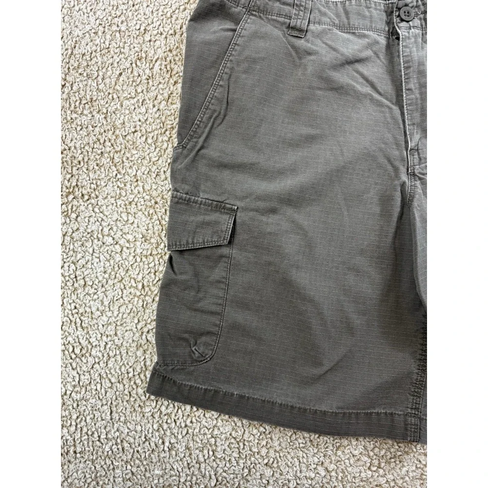 The North Face Men's Shorts Size 34 Gray Cargo Hiking Outdoor Casual